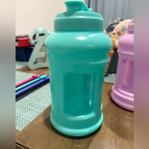 Half gallon hydro jug